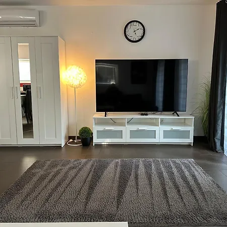 Malibu Jakuzzi Апартаменты *